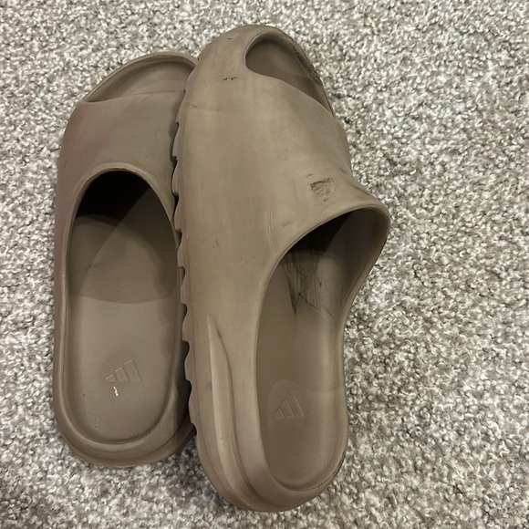 Adidas Yeezy Slides Brown Slip On Sandal Shoes AS IS - Picture 8 of 14